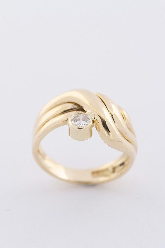 Gold ring with a brilliant of approx. 0.14 ct.