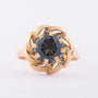 Gouden ring met blauwe spinel
