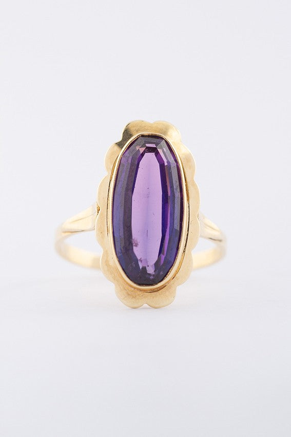 Gouden ring met synthetisch korund