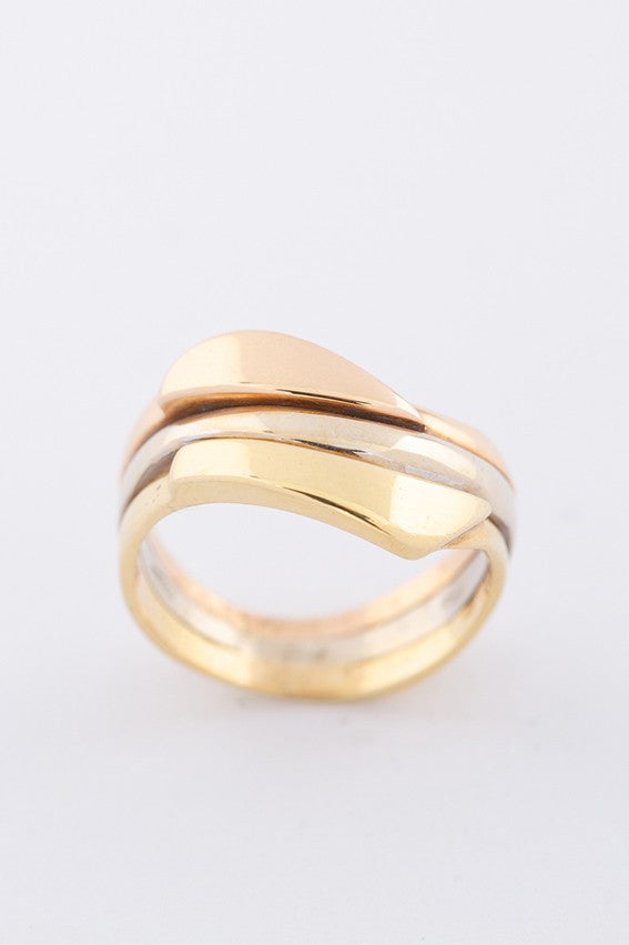 18 carat gold tri-color ring