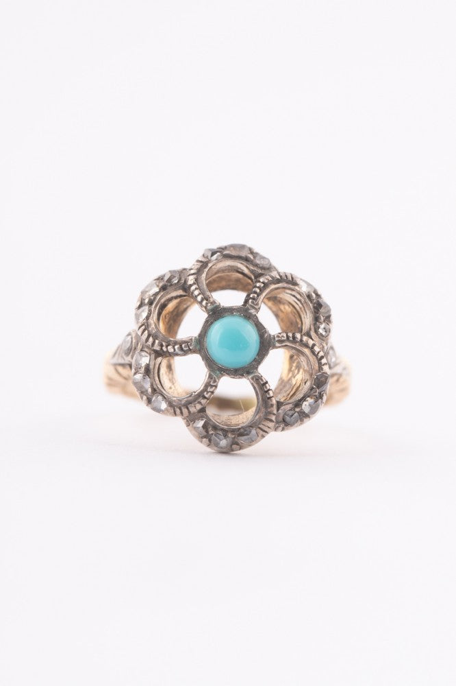 Antique gold ring with turquoise and rose-cut diamonds