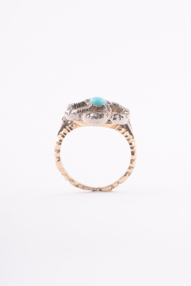 Antique gold ring with turquoise and rose-cut diamonds