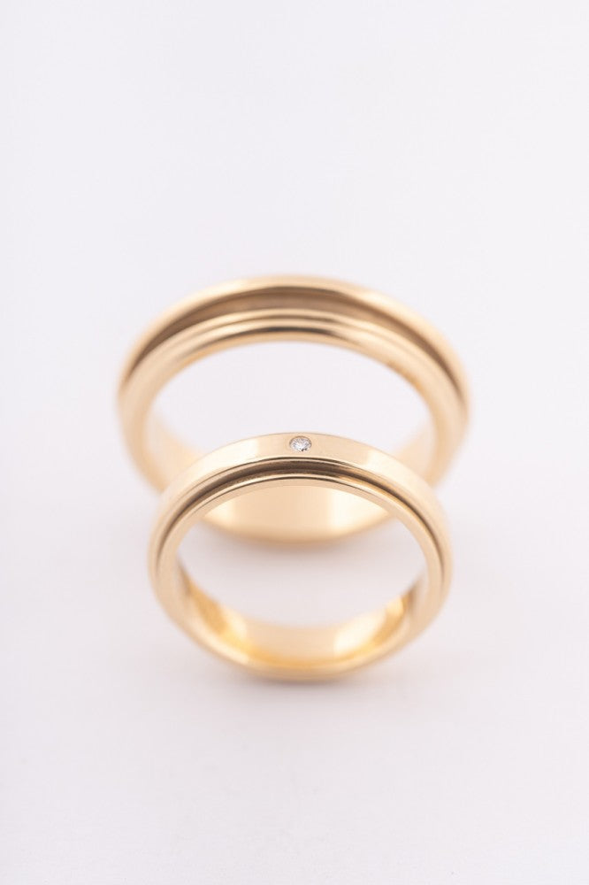 Gold wedding rings from the Piaget brand