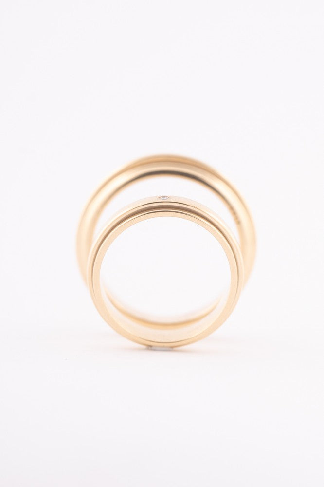 Gold wedding rings from the Piaget brand