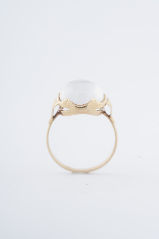 Gold ring with moonstone