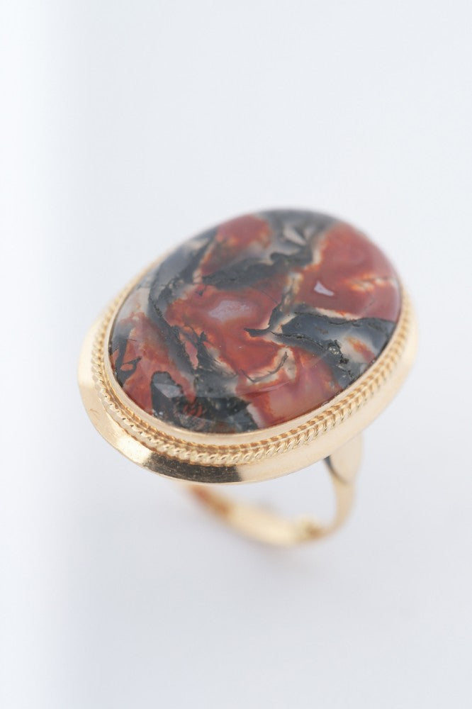 Gouden ring met mosagaat