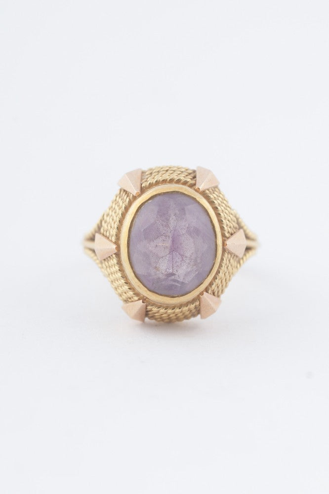 Gold ring with amethyst