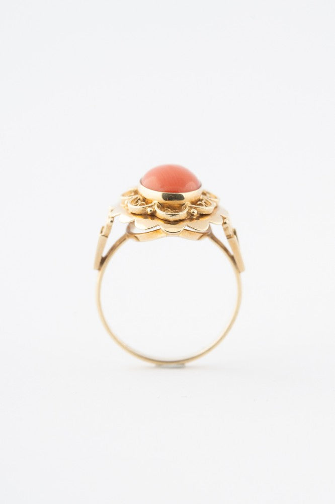 Gold ring with blood coral