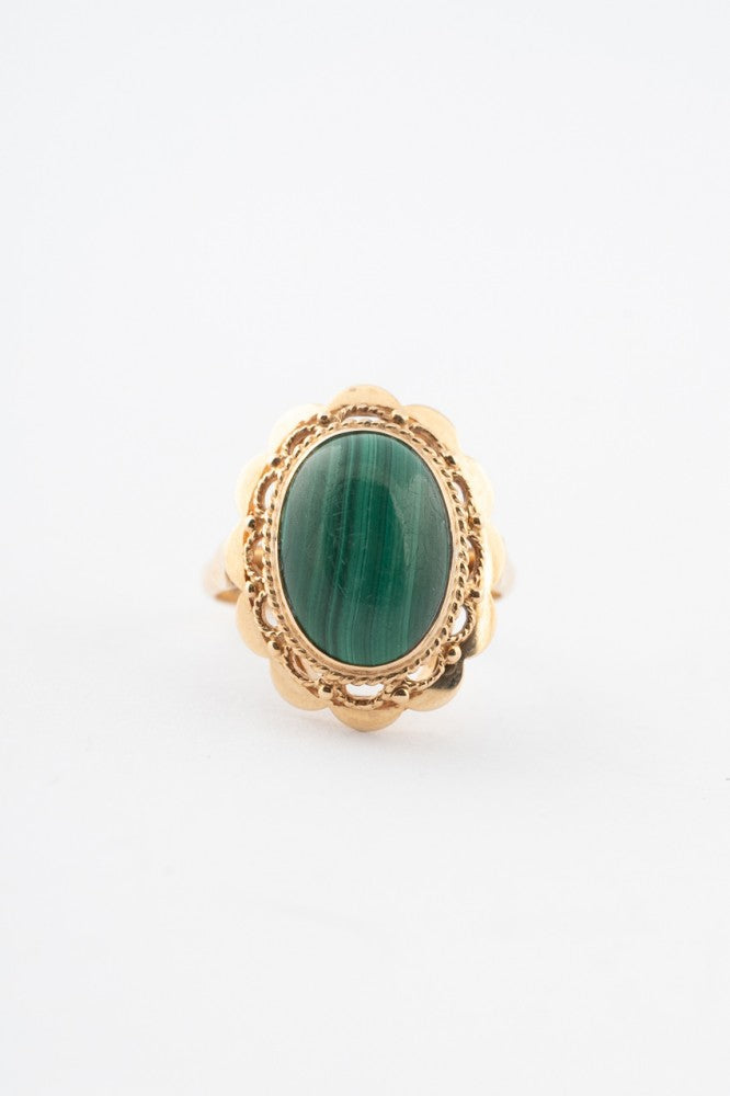 Gold ring with malachite