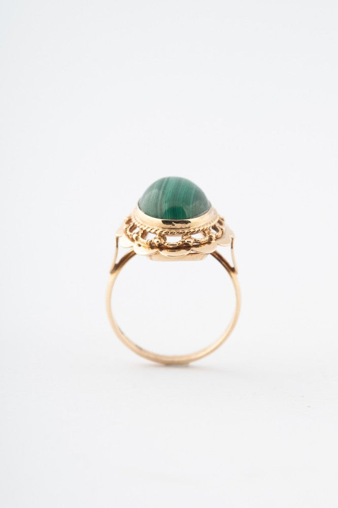 Gold ring with malachite