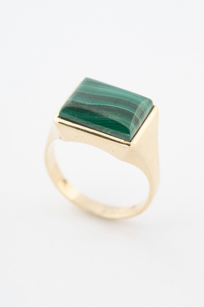 Gouden ring met malachiet