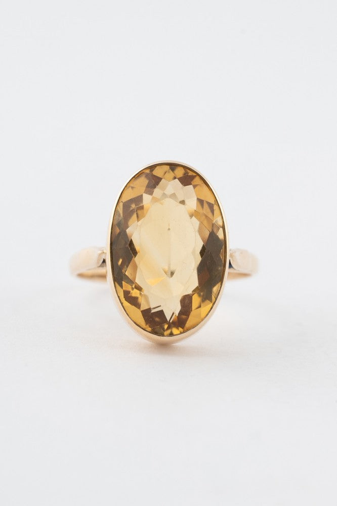 Gouden ring met citrien