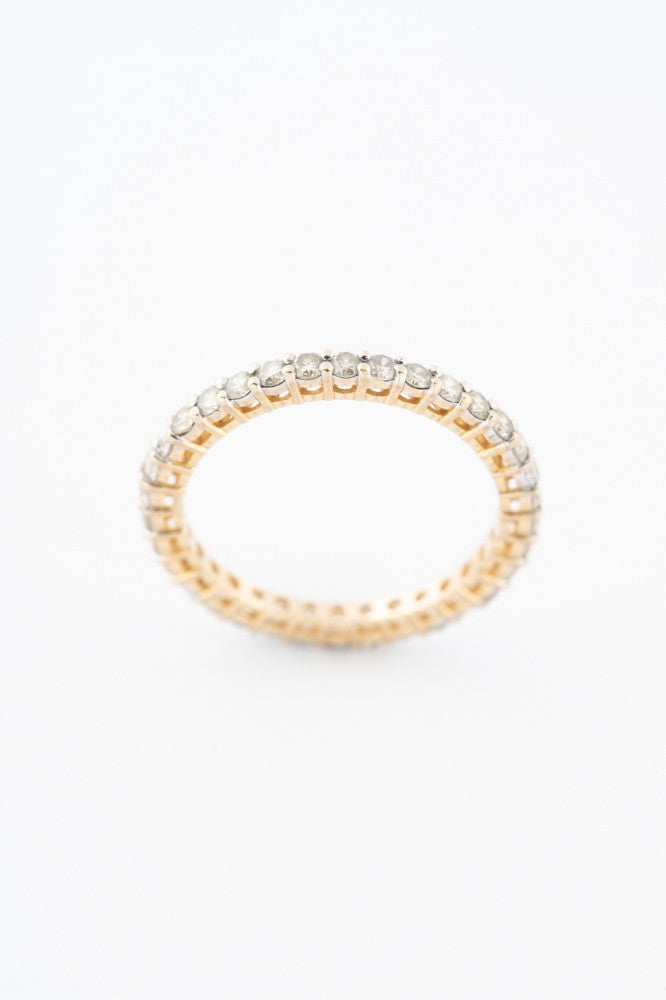 Gold alliance ring with 34 diamonds