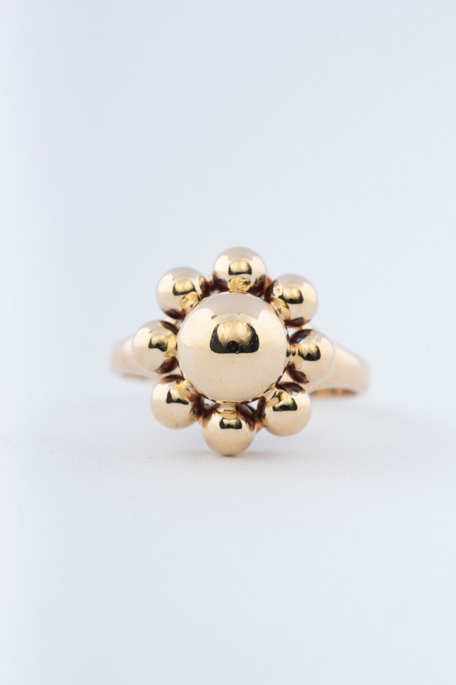 Gold knot ring