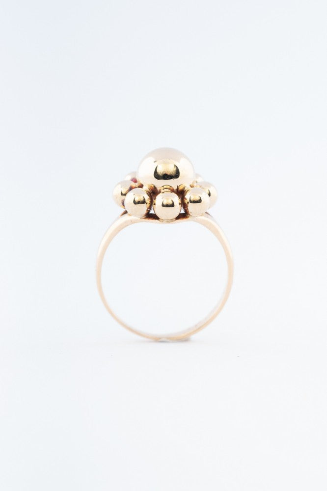 Gold knot ring