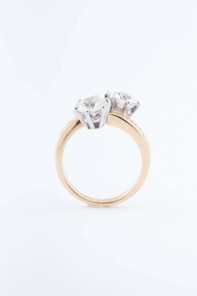 Gold ring "moi et toi" with diamonds