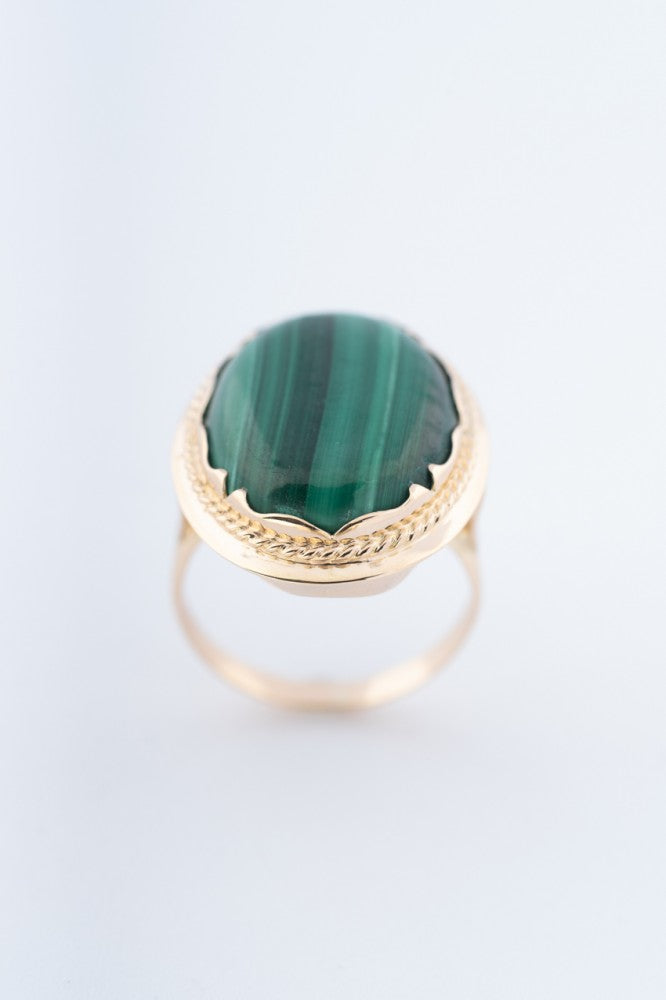 Gouden ring met malachiet