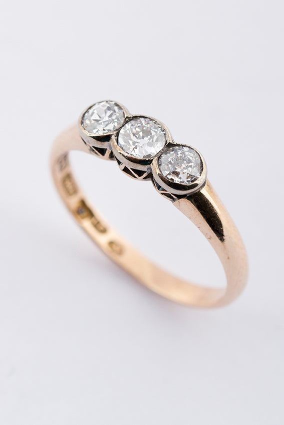 Antique row ring with old-cut brilliant