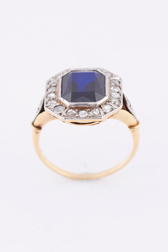 Entourage ring met saffier en diamanten