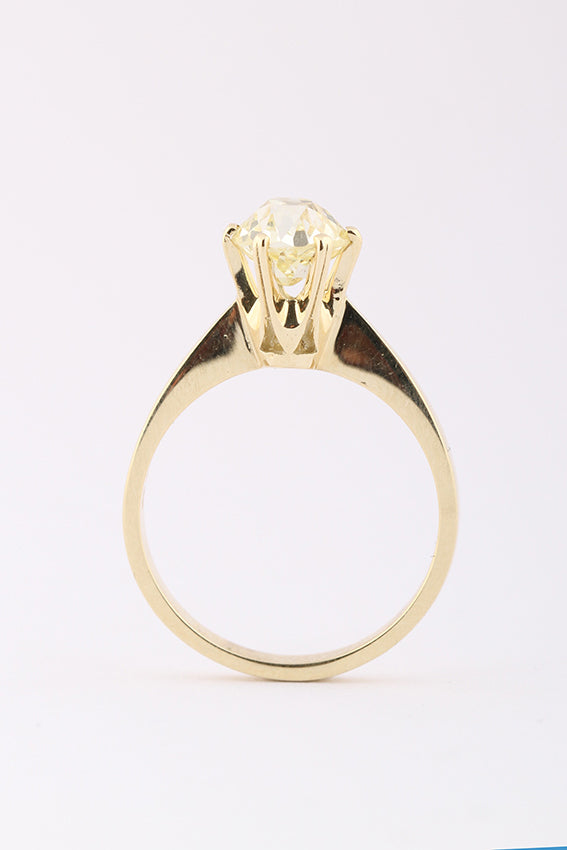 Solitair ring met een oud geslepen briljant