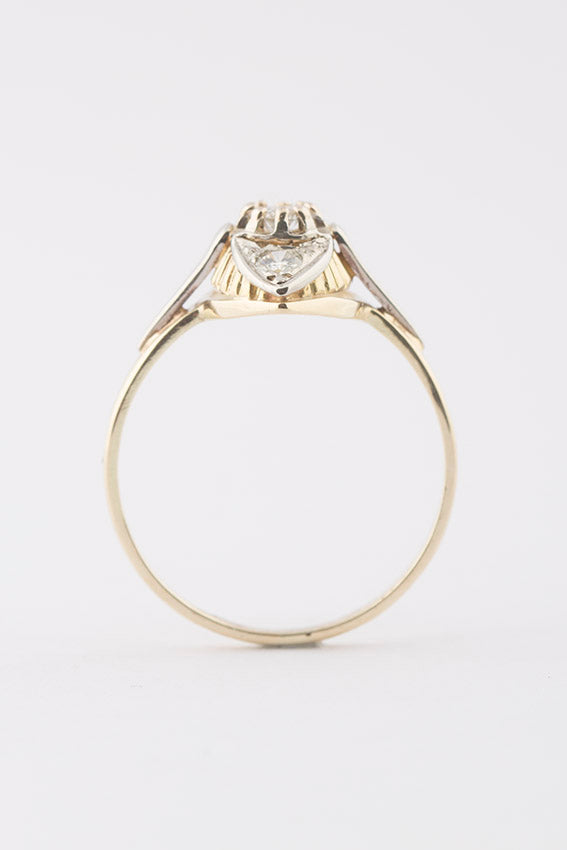 Marquis ring with brilliant