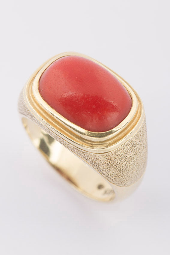 Solid ring with blood coral