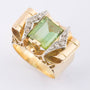 Demodé ring with peridot