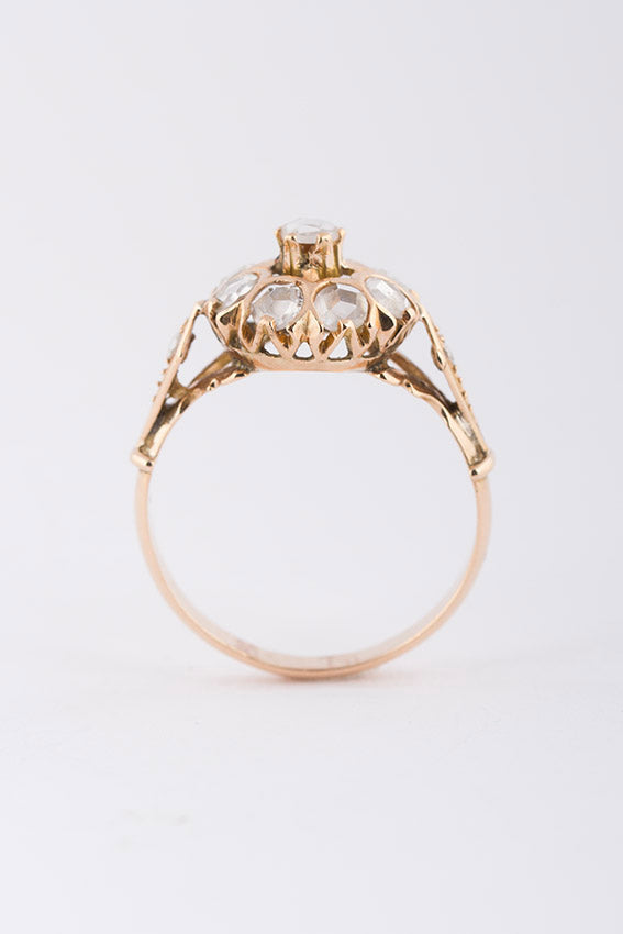 Entourage ring with diamonds