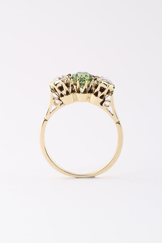 Antique gold row ring with peridot and rose diamond