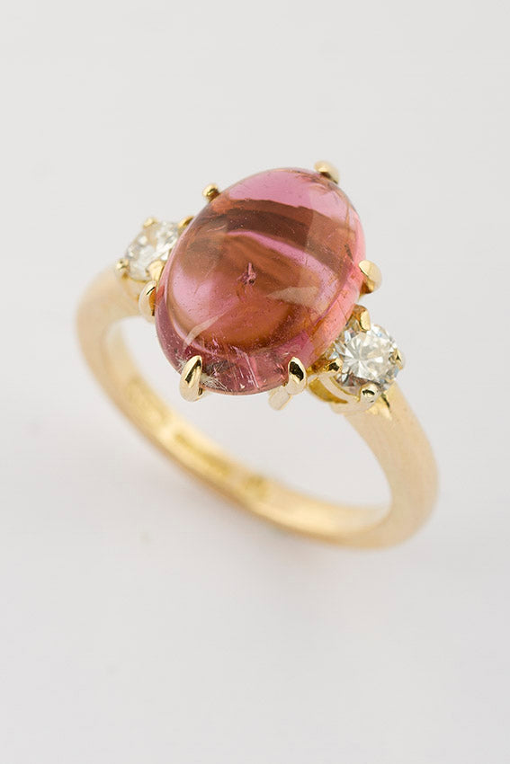 Gold ring with tourmaline and brilliant