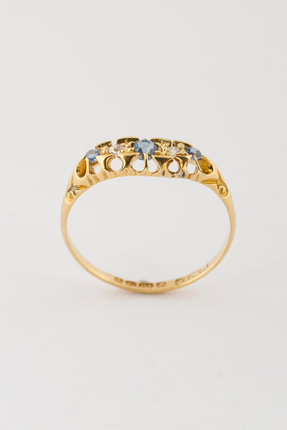 Antique Victorian ring with sapphire and old cut brilliant