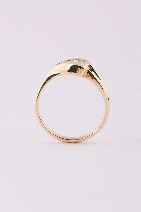 Gouden slag ring met briljant