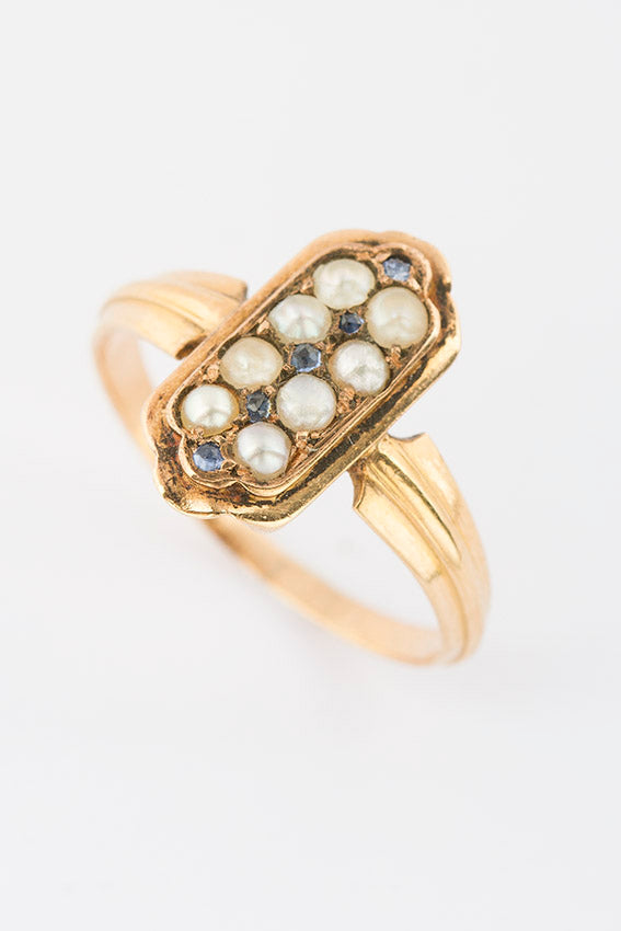 Antique gold ring
