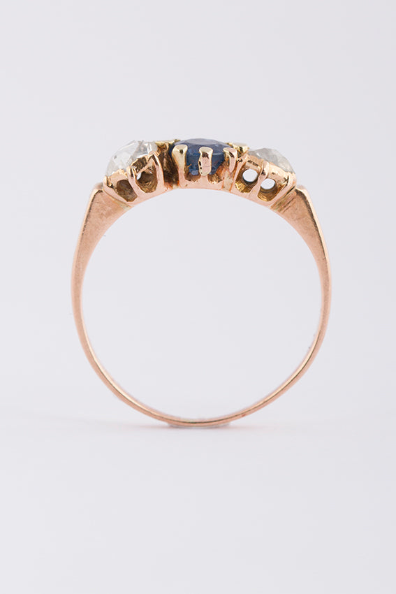 Antique row ring with sapphire and diamond