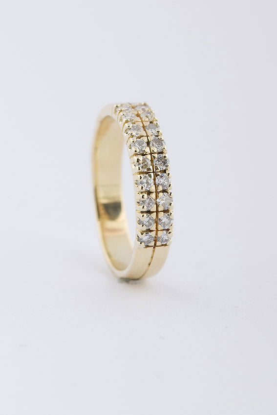 Dubbele rij ring met briljanten