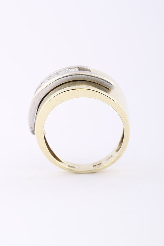 Wit/geel gouden ring met prinses geslepen diamant