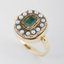 Entourage ring met parels en smaragd