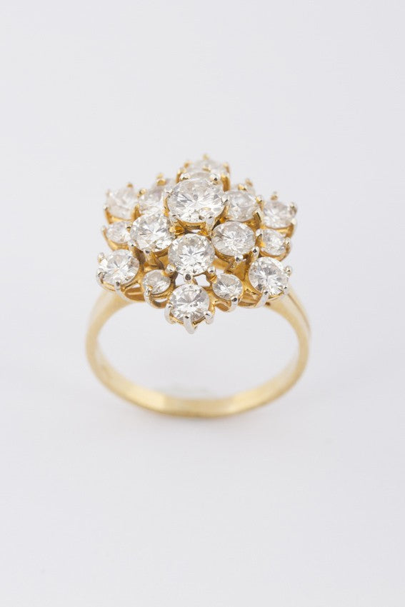 Gouden dubbele entourage ring met briljanten