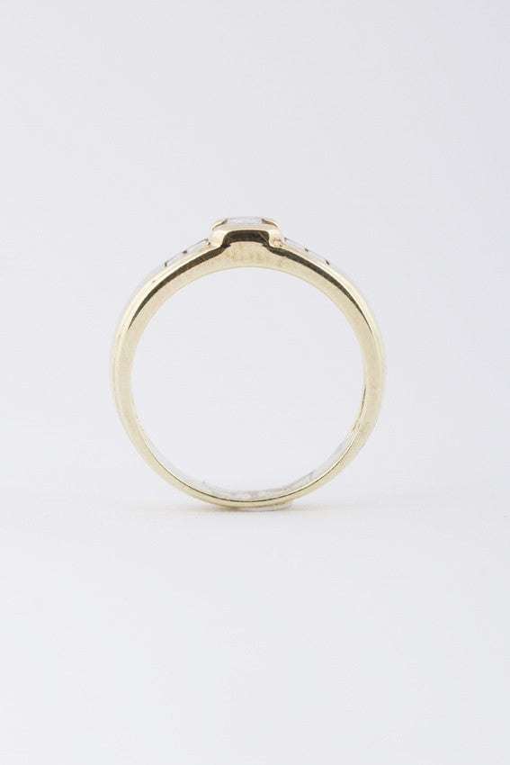 Gouden rij ring met diamanten