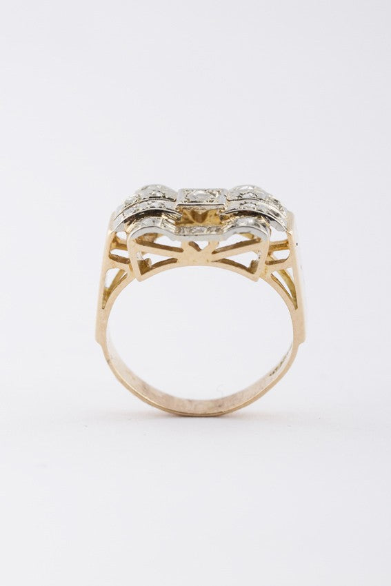 Gouden démodé (retro) ring met diamanten