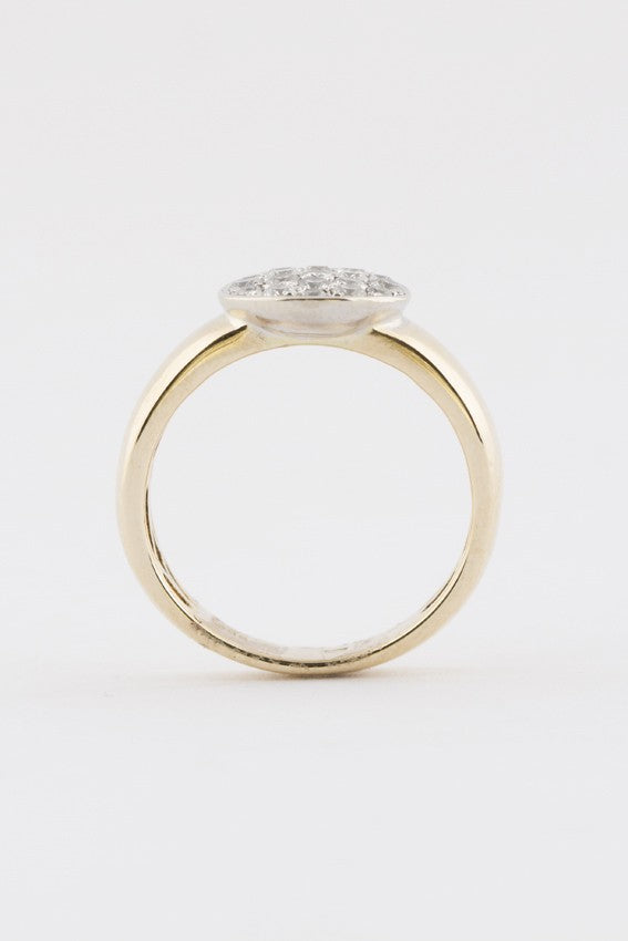 Gouden entourage ring met briljanten pavé gezet