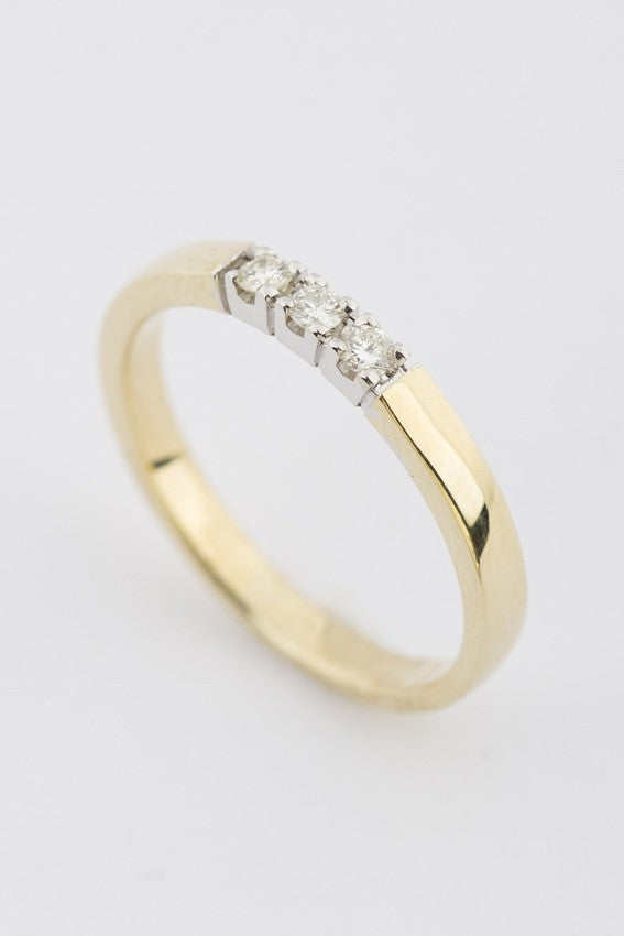 Gouden rij ring met 3 briljanten