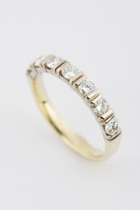 Gouden rij ring met 7 briljanten