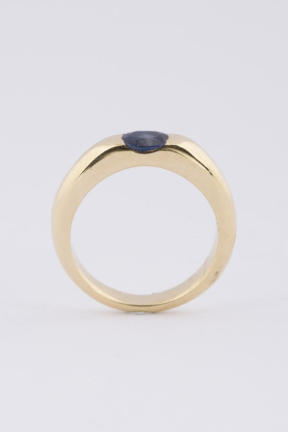 Gouden ring met saffier