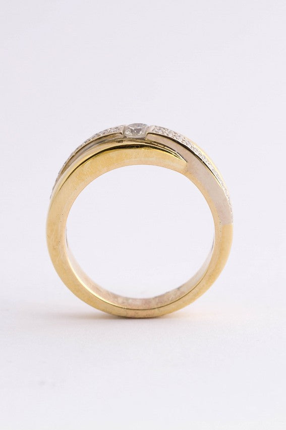 Gouden band ring met 53 briljanten