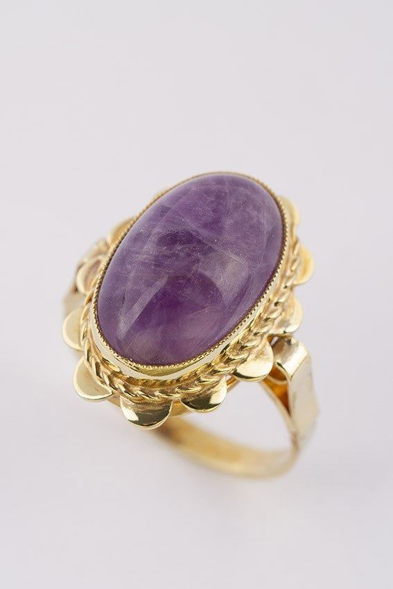 Gouden ring met amethist