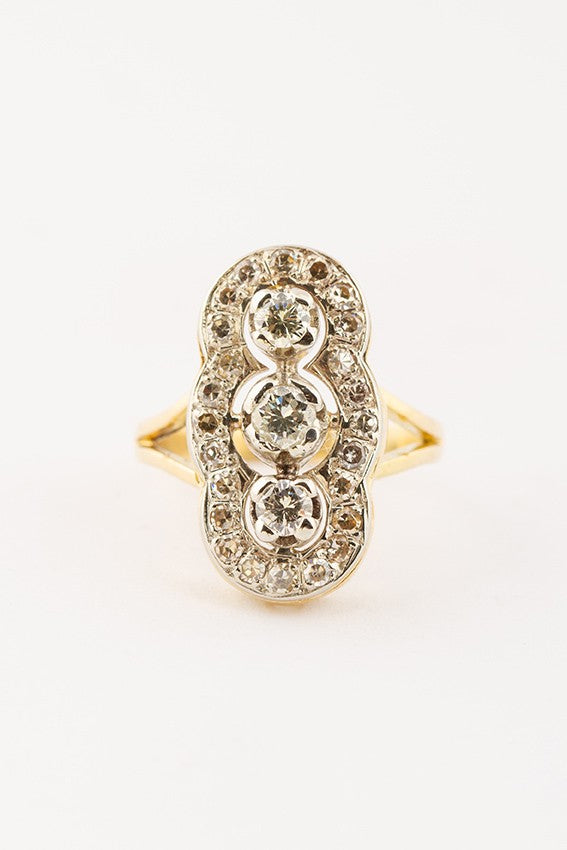 Golden princess ring with brilliant and diamond