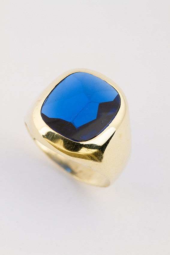Gold men's ring with spinel