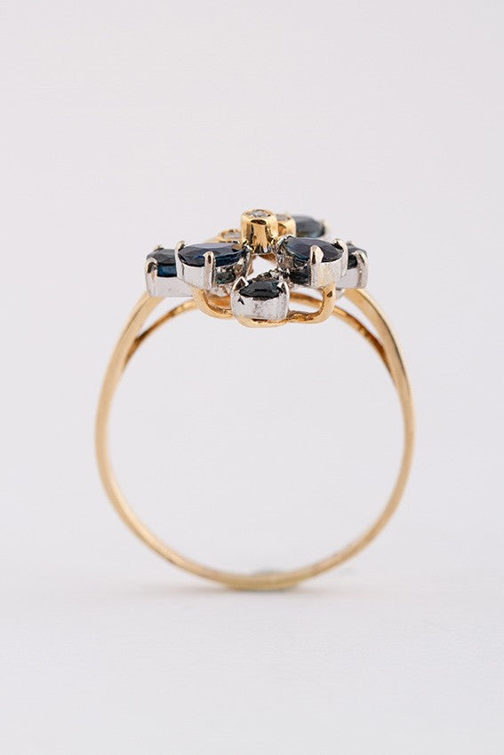 Gold ring with sapphires and diamonds