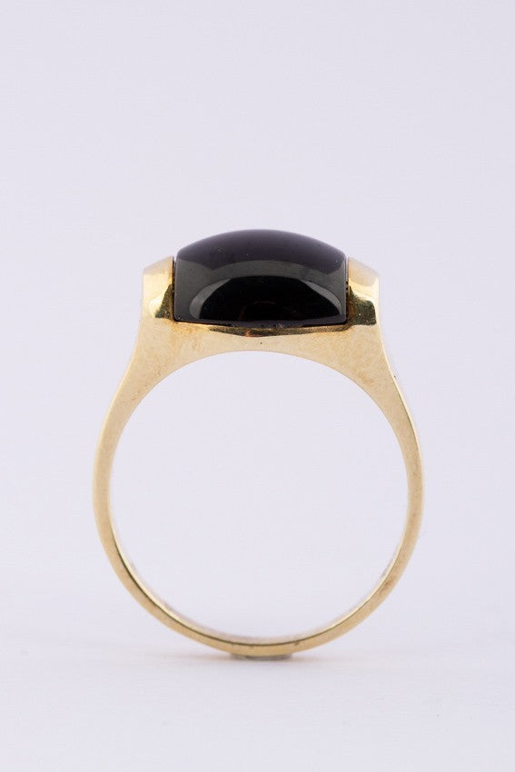 Gouden ring met onyx